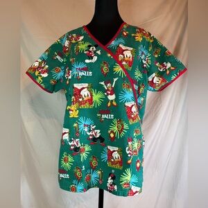 Vintage Disney "Duck the Halls" Christmas Scrub Top 🎄🦆